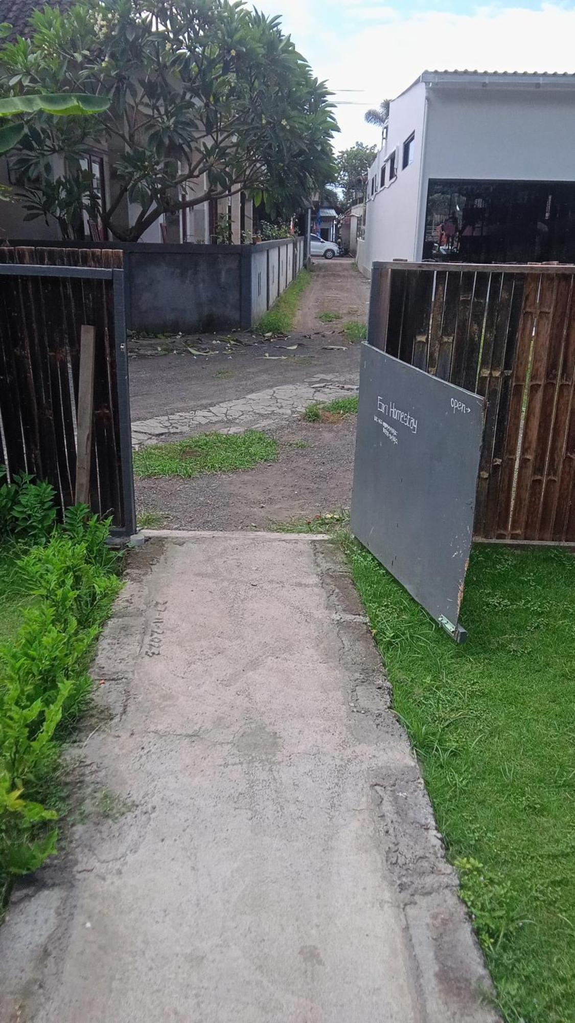 Giri Homestay آميدْ المظهر الخارجي الصورة